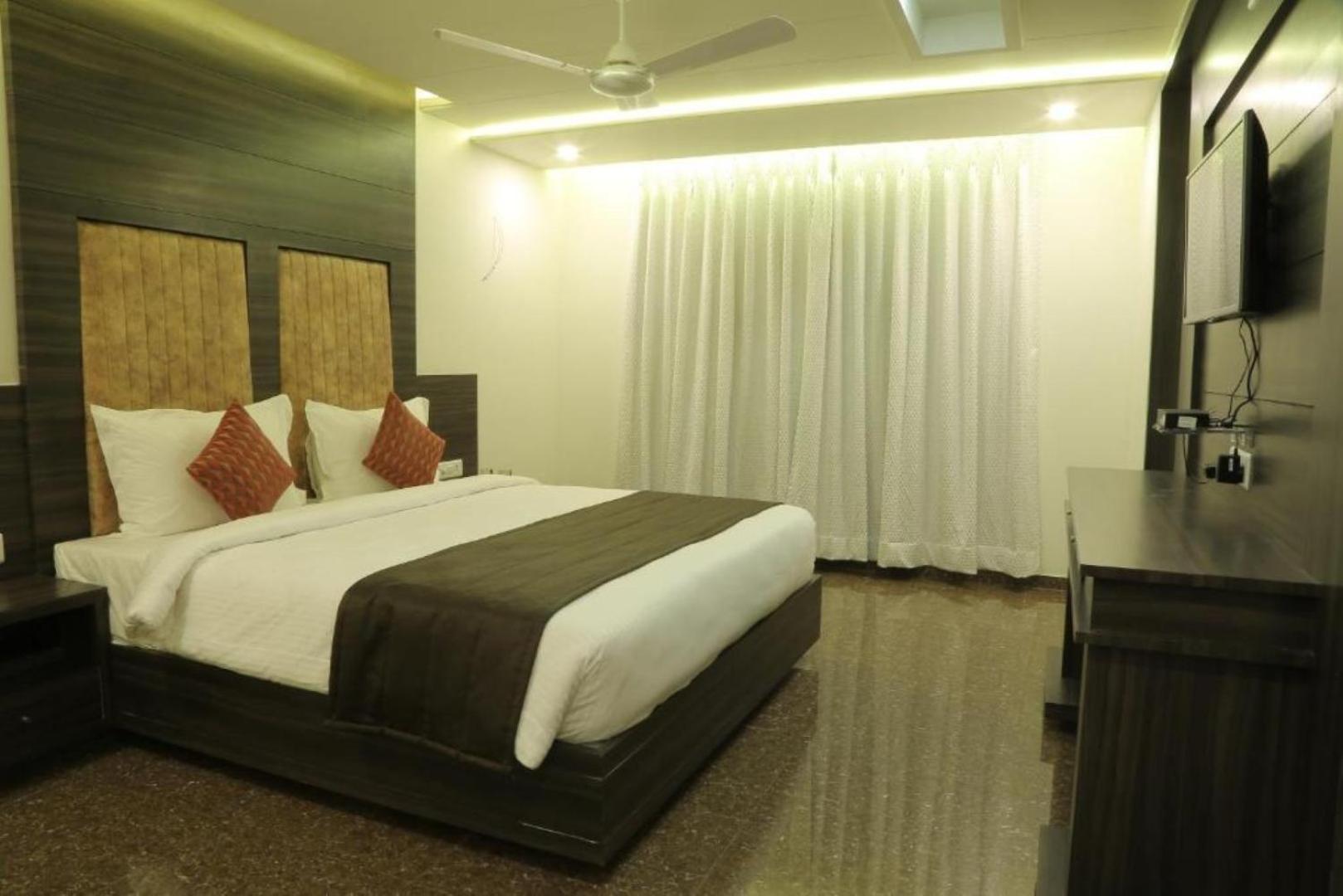 Dwārka Hotel Roma Kristo מראה חיצוני תמונה