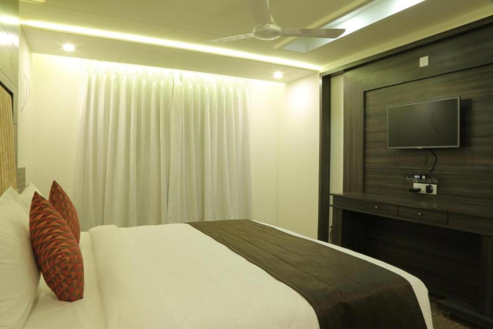 Dwārka Hotel Roma Kristo מראה חיצוני תמונה