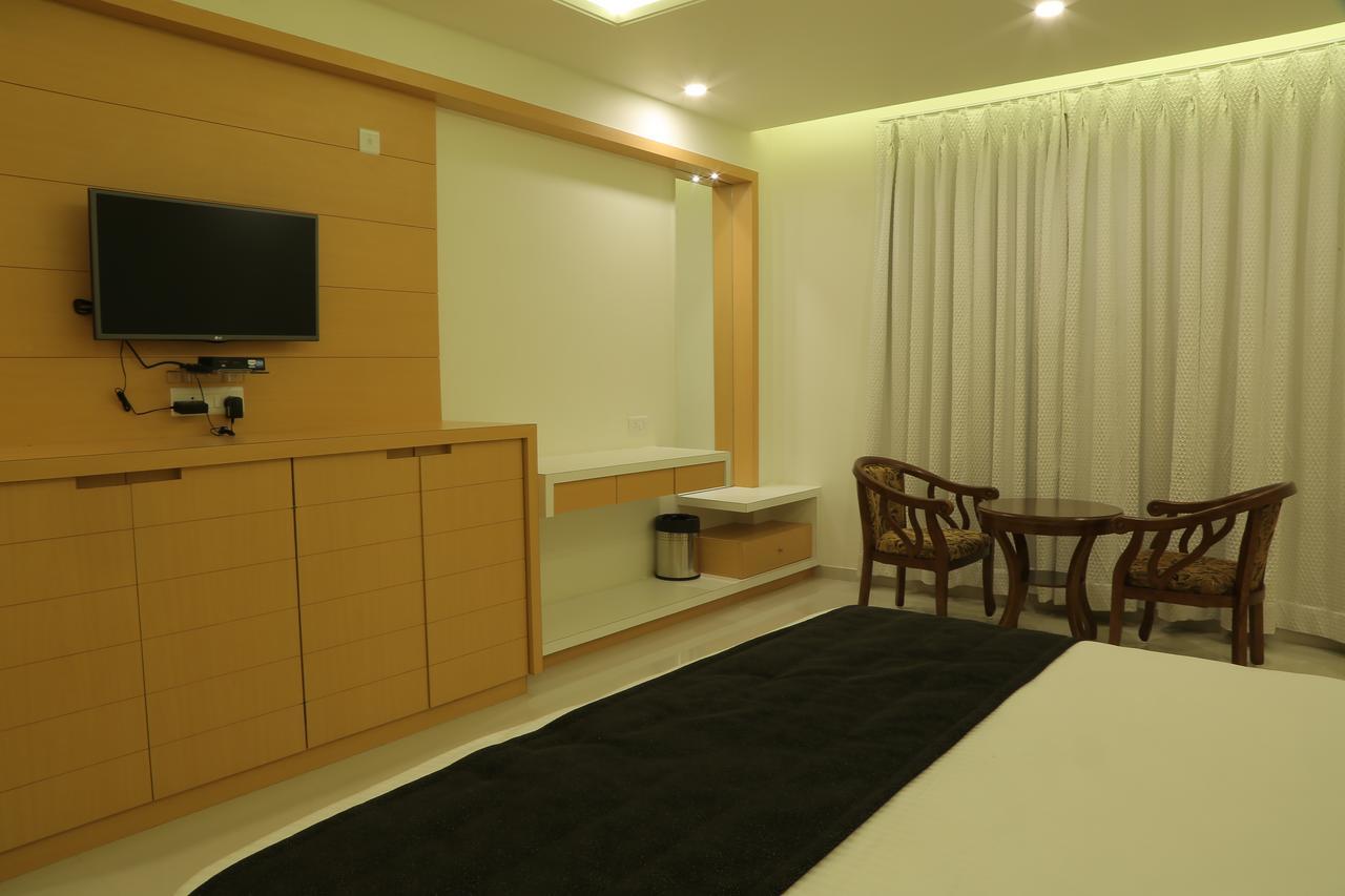 Dwārka Hotel Roma Kristo מראה חיצוני תמונה