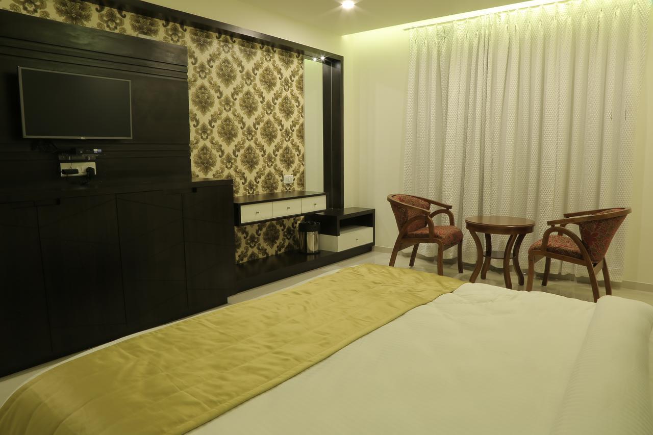 Dwārka Hotel Roma Kristo מראה חיצוני תמונה