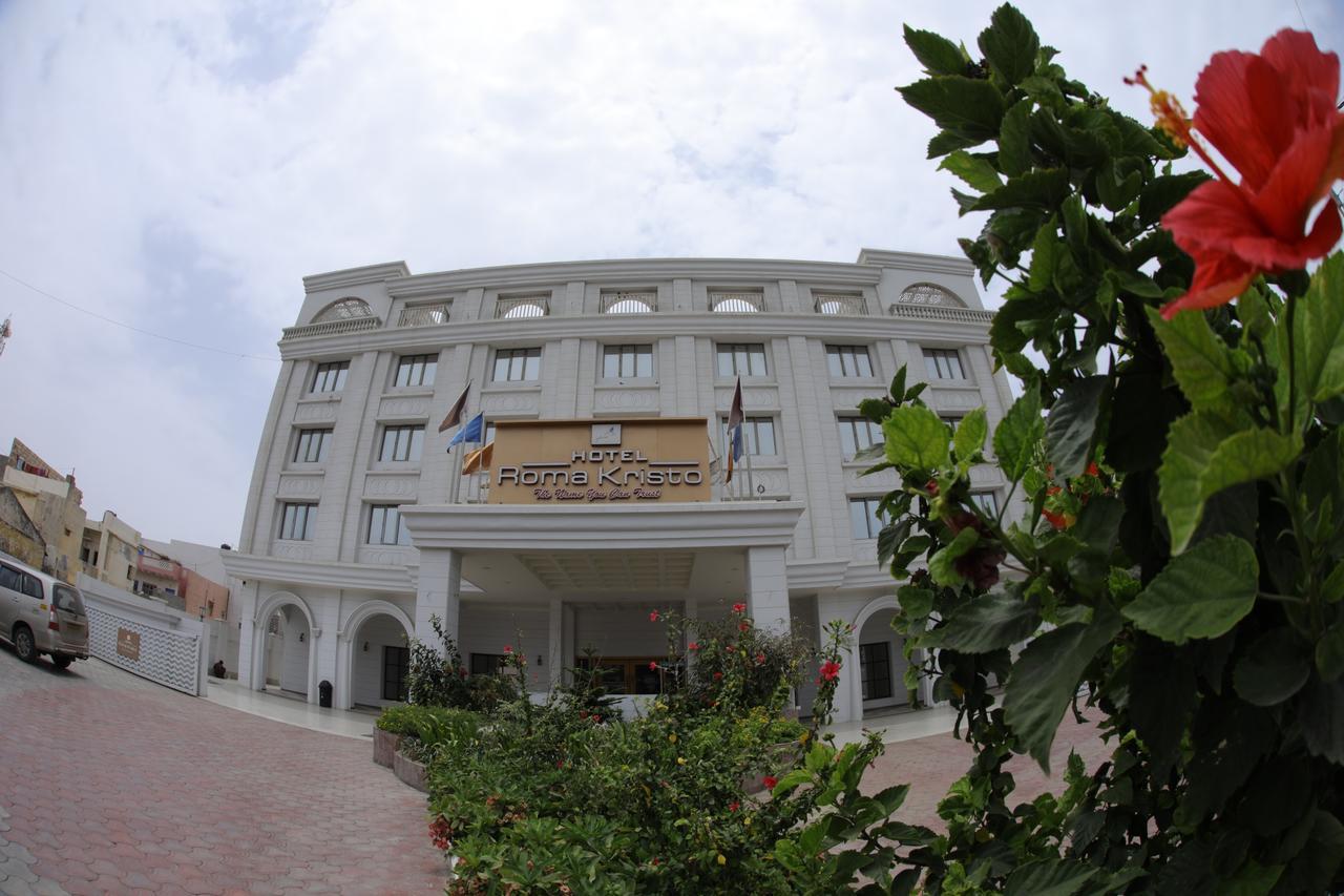 Dwārka Hotel Roma Kristo מראה חיצוני תמונה