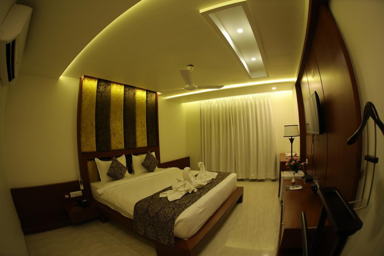 Dwārka Hotel Roma Kristo מראה חיצוני תמונה