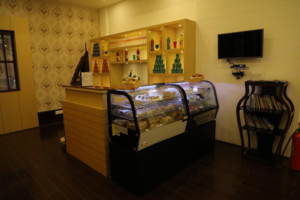 Dwārka Hotel Roma Kristo מראה חיצוני תמונה